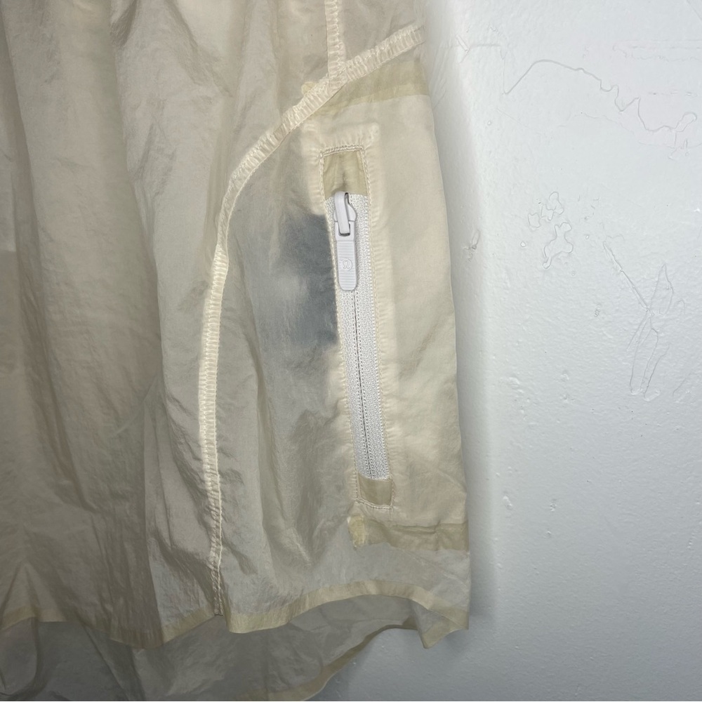 Lululemon Step Out High Rise Short 3" in White Opal - Picture 8 of 14